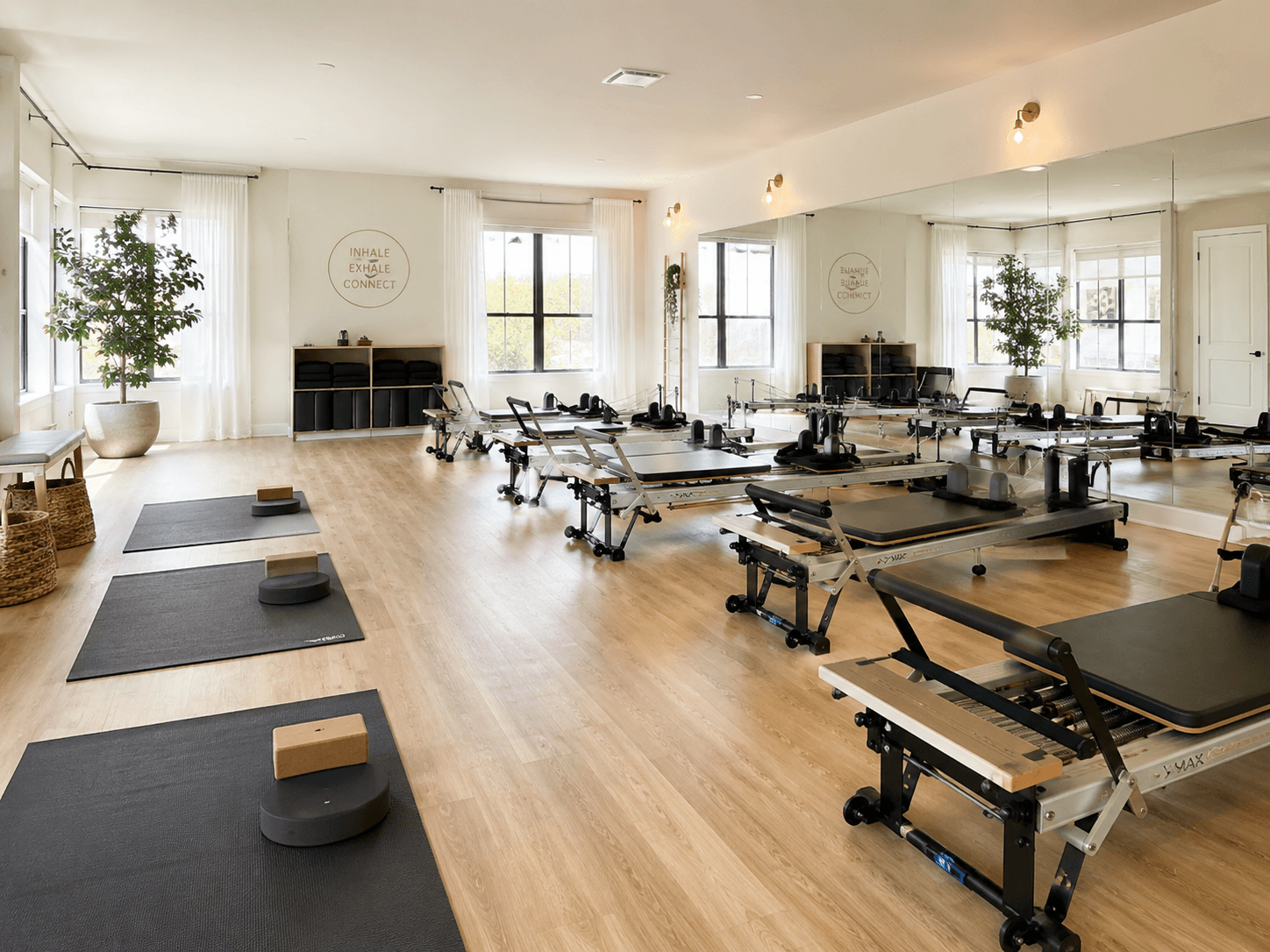 Reformer Hit — photograph 1